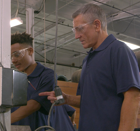 employer_tile Apprentice in training